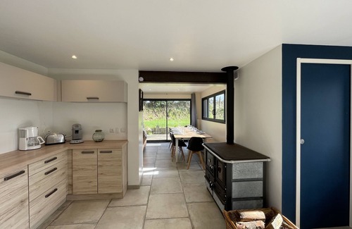 Trelevern House | Stone farmhouse for 10 people with heated swimming pool