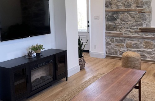 West Grey Other | Stone Home Retreat, 3 Bedroom Home in the Country