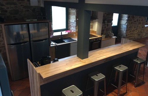 Beganne House | stone house. 4 to 14 pers. heated pool