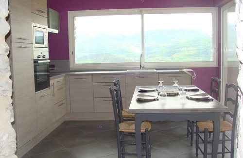 Mirabel-et-Blacons House | Stone house in the old village of Mirabel overlooking the river drôme