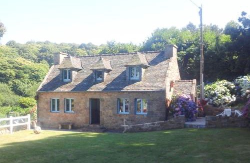Penvenan House | Stone House in Brittany near Sandy Beach