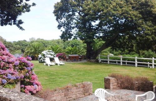 Penvenan House | Stone House in Brittany near Sandy Beach