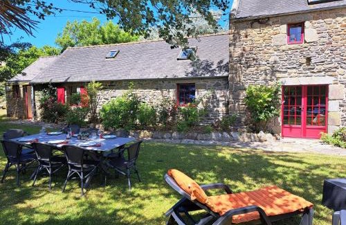 Ploudalmezeau House | Stone House in Portsall near Treompan Beach