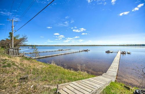 Stone Lake House | Stone Lake Cabin Grill and Access to Fishing!