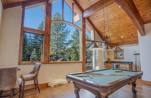 Lake Forest House | Stone Peak Lodge