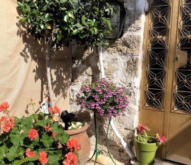 Korinthos House | Stone suite in the center of Corinth