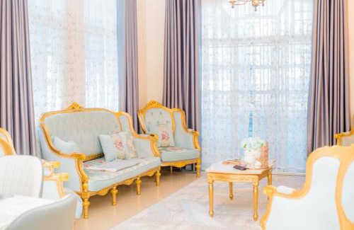 Stone Town Apartment | Stone town home manolo