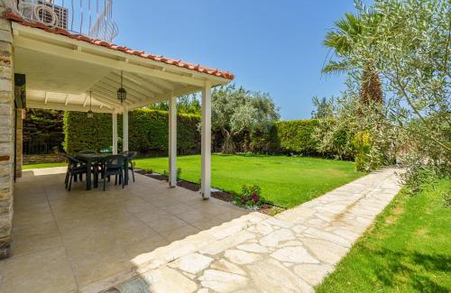 Kusadasi Villa | Stone Villa Near Long Beach & Kusadasi Shopping Mall