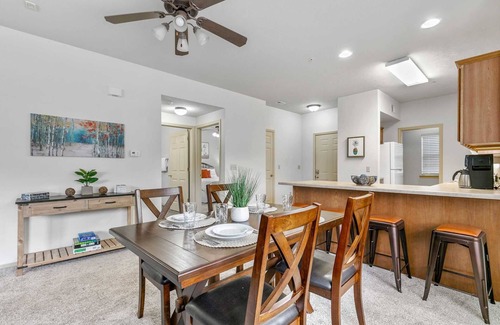 Branson West Condo | StoneBridge Condo Close to Silver Dollar City and Sleeps 8 for a Great Rate- 3 pools!-Ber 9-3