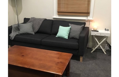 Ararat House | Stones Throw - Comfy Place to Stay