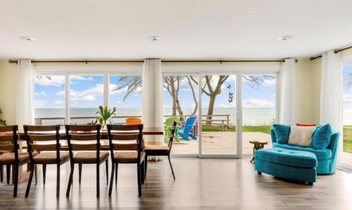 Town of Essex House | Stones Throw Cottage Oxley