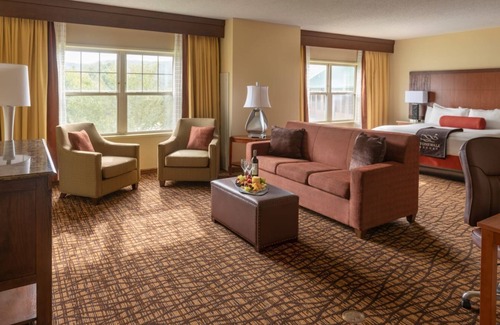 Roanoke Hotel | Stonewall Resort