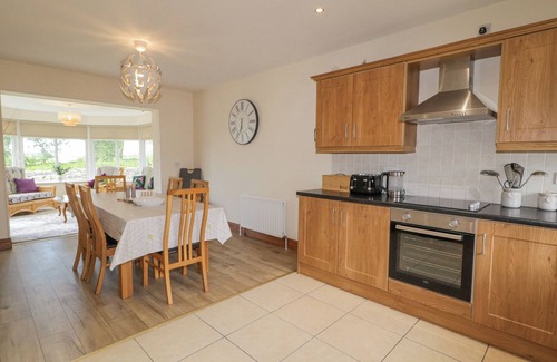 Culdaff Cottage | STONEYWOOD, pet friendly, with open fire in Culdaff, County Donegal