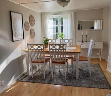 Falkenberg Villa | Stora lönn