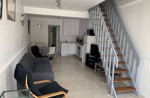 La Rochelle City Centre House | Storey house 80 m2, 3 bedrooms, shower room, bathroom, garden. center, calm, charm