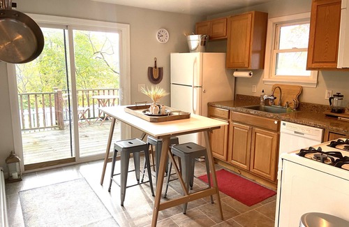Saugerties House | Storybook House in Prime Catskills Location 5 Min to Town/10 Min to Hudson River