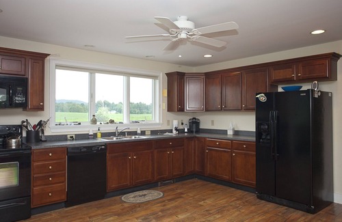 Morrisville House | Stowe Mountain Get Away Great Ski House with Awesome Mountain Views & Hot Tub.