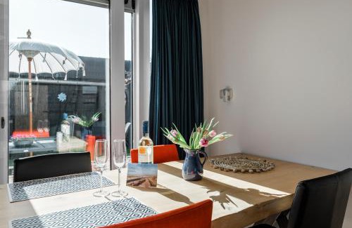 Petten House | Strandhuis de Zeeparel met hottub