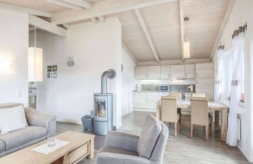 Dagebuell House | Strandkrabbe by Interhome