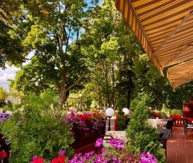 Chodziez Resort | Straszny Dwór