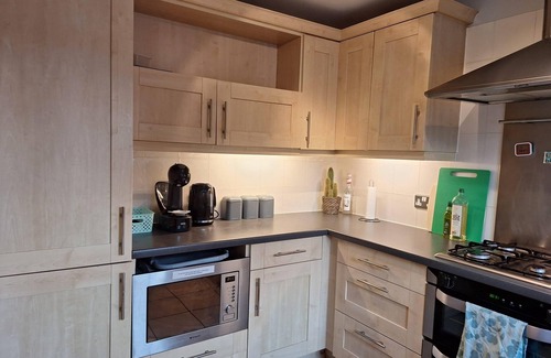 Shottery Apartment | Stratford-upon-Avon - sleeps 4 - Pets Allowed