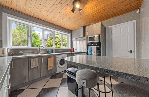Barnton House | Strathalmond 4 Bedroom House - Edinburgh