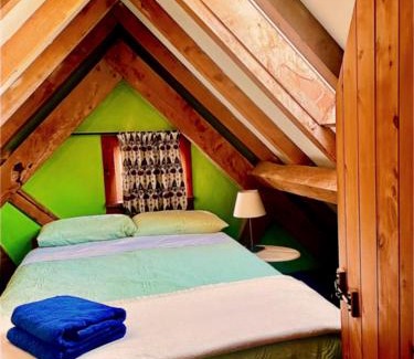 Richmond Downs Bed & Breakfast | Streamside Country Manor