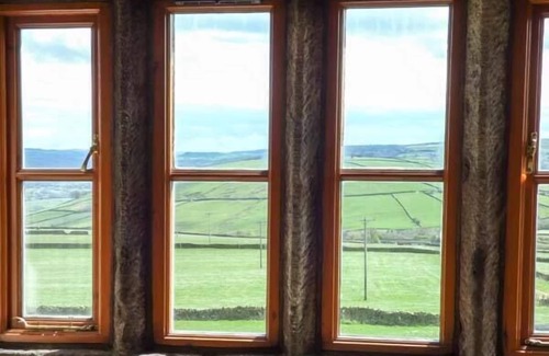 Sutton-in-Craven Cottage | STREET HEAD FARM, pet friendly, luxury holiday cottage in Lothersdale