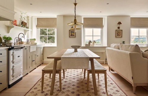 Ludwel Cottage | STRETTON HILLS PEAKS - THE GEORGIAN HOUSE, romantic in Ludlow