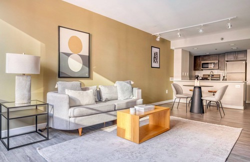 Court House Apartment | Striking Clarendon 1BR w/Gym & Basketball, near Bars, by Blueground