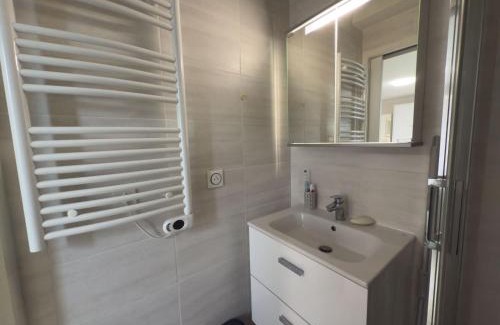 Saint-Genis-Pouilly Apartment | Studio équipé, idéal CERN