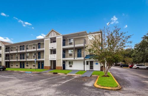 Southside Hotel | Studio 6-Jacksonville, FL - South