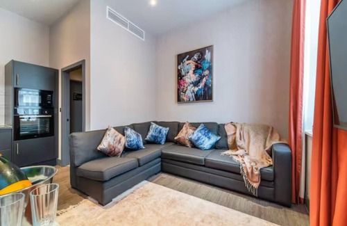 RopeWalks Apartment | Studio Apartment 205 (Sleeps 4) - minutes from L1 and all major attractions