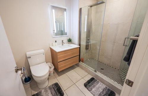 Brewerytown Apartment | Studio Apartment - Central,gym,rooftop,wifi,wd