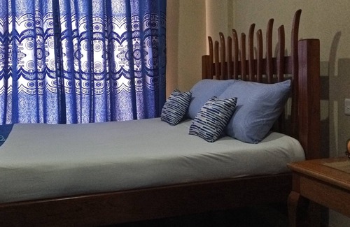 Nairobi West Apartment | Studio Apartment,hot water available, National park 10 mins drive.