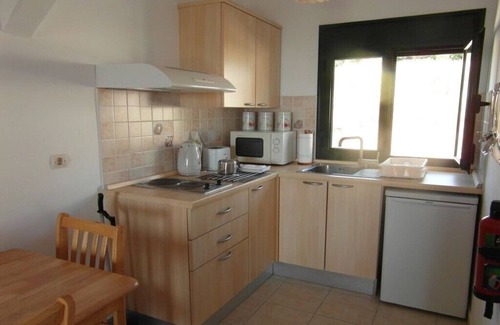 Ratzakli Apartment | Studio apartment in detached Villa with Pool: (sleeps 2 or 3)