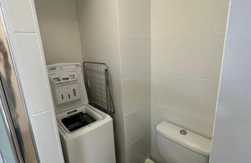 Saint-Georges-de-Didonne Apartment | Studio au calme, plage et centre à pied, jardinet ensoleillé, parking privé - FR-1-550-51