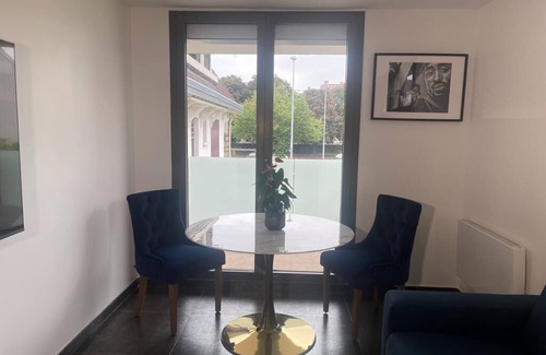 Neuilly-sur-Marne Apartment | Studio Avec Balcon