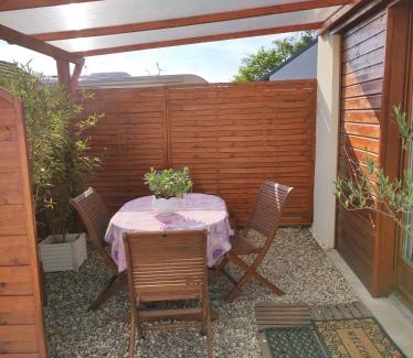 Lamotte-Beuvron House | studio avec terrasse "Le Loup"