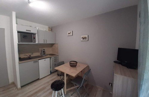 Bagneres-de-Luchon Apartment | Studio Bagnères-de-Luchon