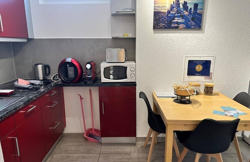 Bevaix Apartment | Studio between lake and mountains for 3 people