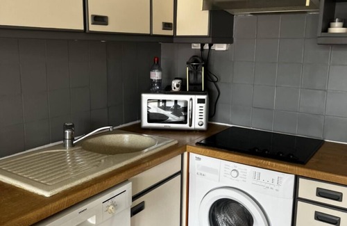 Cavaliere Apartment | Studio Cavalaire-Sur-Mer 300m from the beach and town center