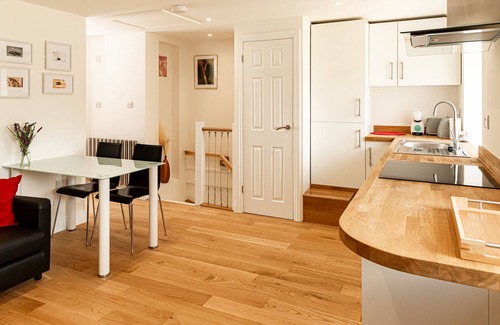 Headington Apartment | Studio close to Hospitals and Universities