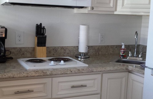 Lenox Park Apartment | Studio Condotel With Great View Of The Beach On first floor