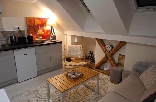 Oye-et-Pallet Apartment | Studio cosy