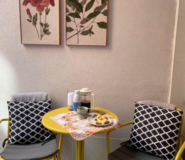 Zurenborg Apartment | Studio Dageraad