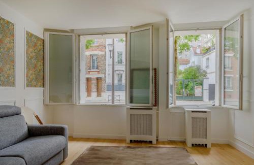 La Celle-sous-Gouzon Apartment | Studio design - Paris 16