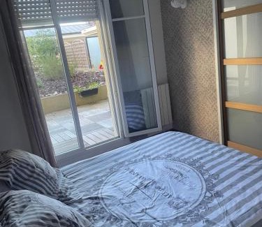 Bussy-Saint-Georges Apartment | Studio Disneyland Paris 2 - Terrasse