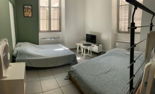 Dole Apartment | STUDIO Dole Grevy deux étoiles,