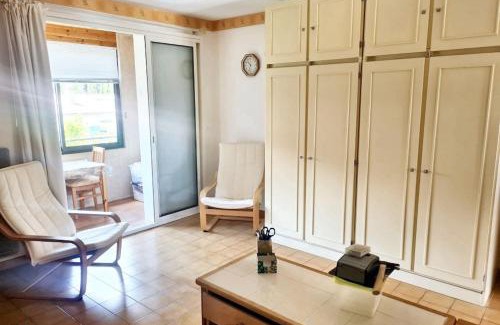 Greoux-les-Bains Apartment | Studio douillet à Gréoux-les-Bains - 30 m² - Terrasse